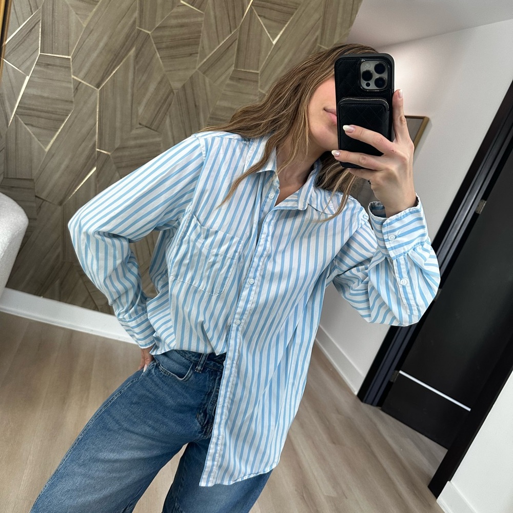 A New Day Blue and White Long Sleeve Button Down Shirt
